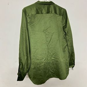 Chic Green Satin Pussy-Bow Blouse