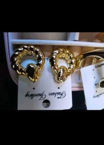Anti tarnish Gold-Tone Jewellery Set