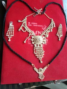 Necklace with mangalsutra