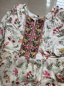 Beautiful Floral Kurta