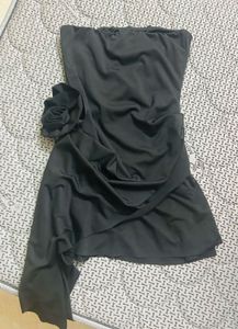 Chic Black Strapless Mini Dress