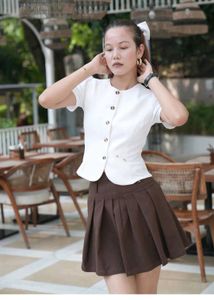Chic White Puff Sleeve Button-Up Top