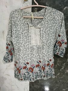 Boho Floral Print Lace-Up Blouse