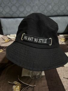 Black Bucket Hat "NO HA