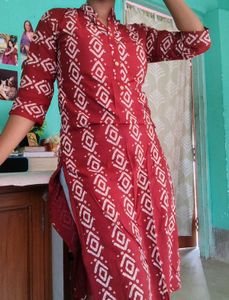 Maroon Geometric Print Kurta