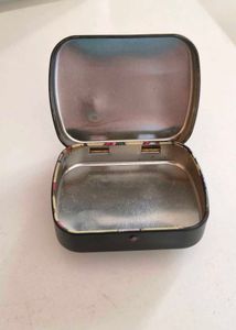 Cute Mini Keychain Box 2 and 1 Tin Bo