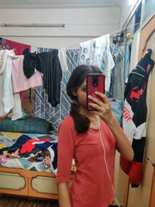Red 3/4 Sleeve Top