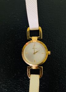 BRANDED WHITE LEATHER WATCH LADIES Ggea To
