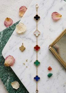 Elegant Clover Bracelet