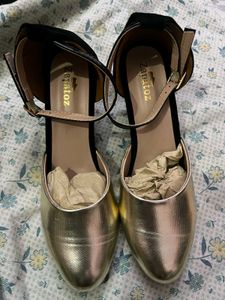 Stylish Gold & Black Heels
