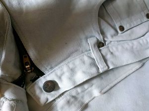 Off-White Straight Jeans