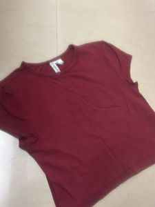 H&amp;M Maroon Short Sleeve Knit Top