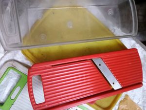 Used Veg n Cheese Gratter (2)