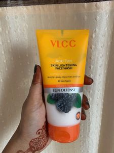 VLCC Anti Tan Skin Lightening Face Wash
