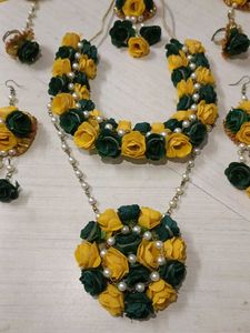 Floral Jewellery Set - Yellow &amp; Green