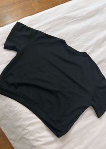 US imported Black "Maidi" Daisy Graphic T-Shirt