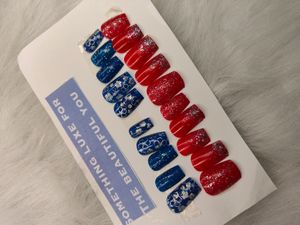 Set Of Two Handmade Nails❤