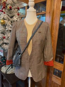 Chic Plaid Blazer with Contrast Cuffs