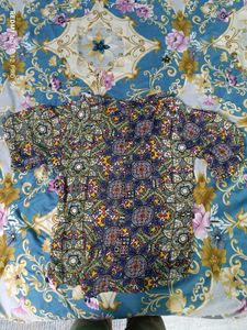 Patterned Women's Top