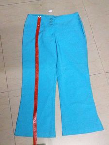 imported blue flaired capri pants