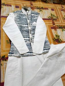 Men's Kurta Pajama with Patterned Vest