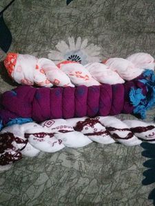 white mahroon dupatta