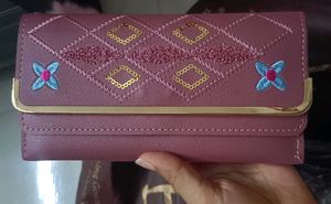 Embroidered Women's Wallet