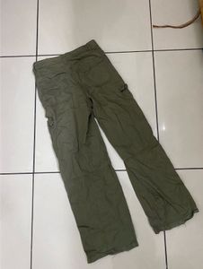 H&amp;M Olive Cargo Pants