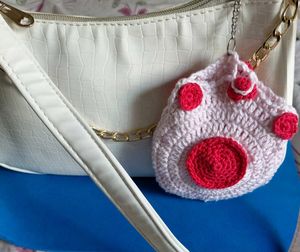 Cat paw earphone holder.