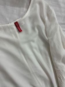 white loose top