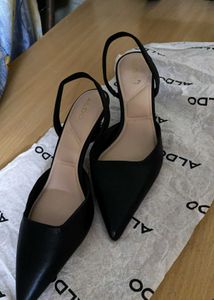 BRAND NEW ALDO HEELS