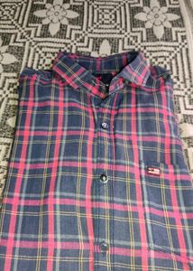 Men's Plaid Button-Up Shirt