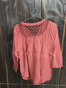 Chic Pink V-Neck Lace Detail Top