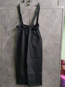 Chic Black Jumpsuit with Straps