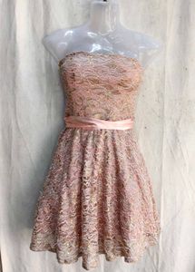 Chic Pink Lace Strapless Dress