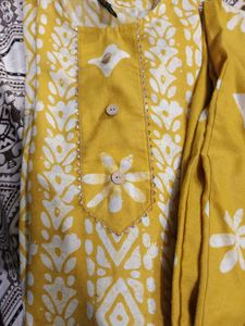 Women Printed Straight Kurta With Pant And Dupatta