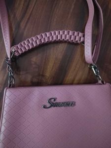 Chic Pink Crossbody Bag❤️