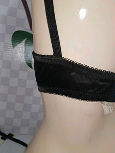 (1434)Black Lace Bra &amp; Garter Set