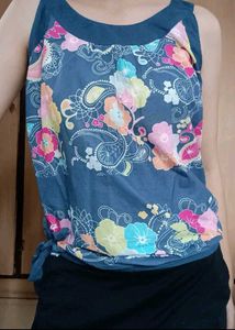 PRICE DROP-Floral Print Tank Top