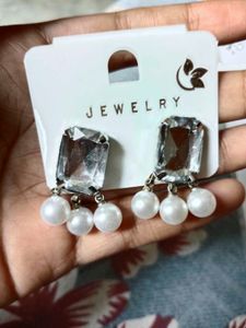 Elegant Pearl &amp; Crystal Drop Earrings