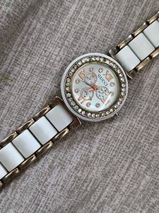 Stylish Women's Watch