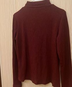 Maroon Ribbed Mock Neck Top
