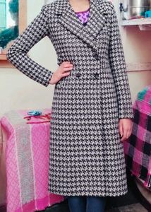 Houndstooth Patterned Coat