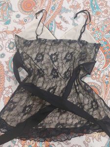 Elegant top with back tie