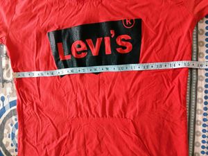 Levi's Red Graphic T-Shirt
