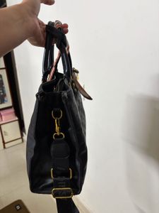 Chic Black Textured Tote Bag