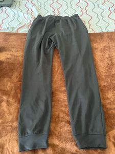 Comfortable black Joggers