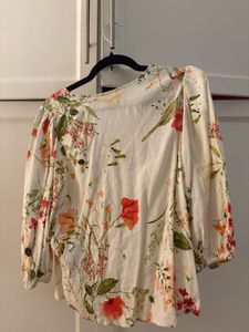 H&amp;M Floral Print Button-Up Blouse