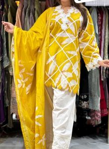 Yellow Floral Print Kurta Set with farshi salwar