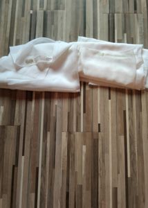 Made In Japan .Whait Dupatta.2 .5 mitar 1 dupatta.